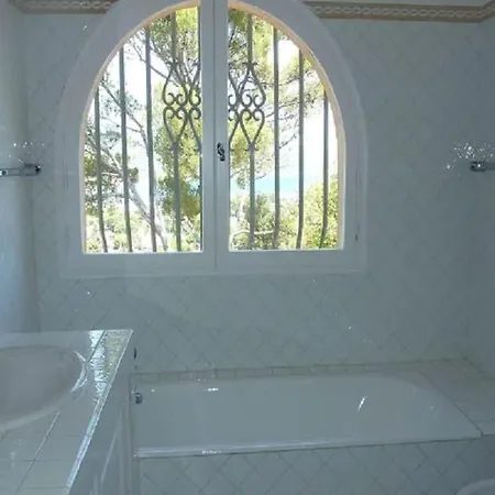 1-bedroom In Cote D'azur Villa *